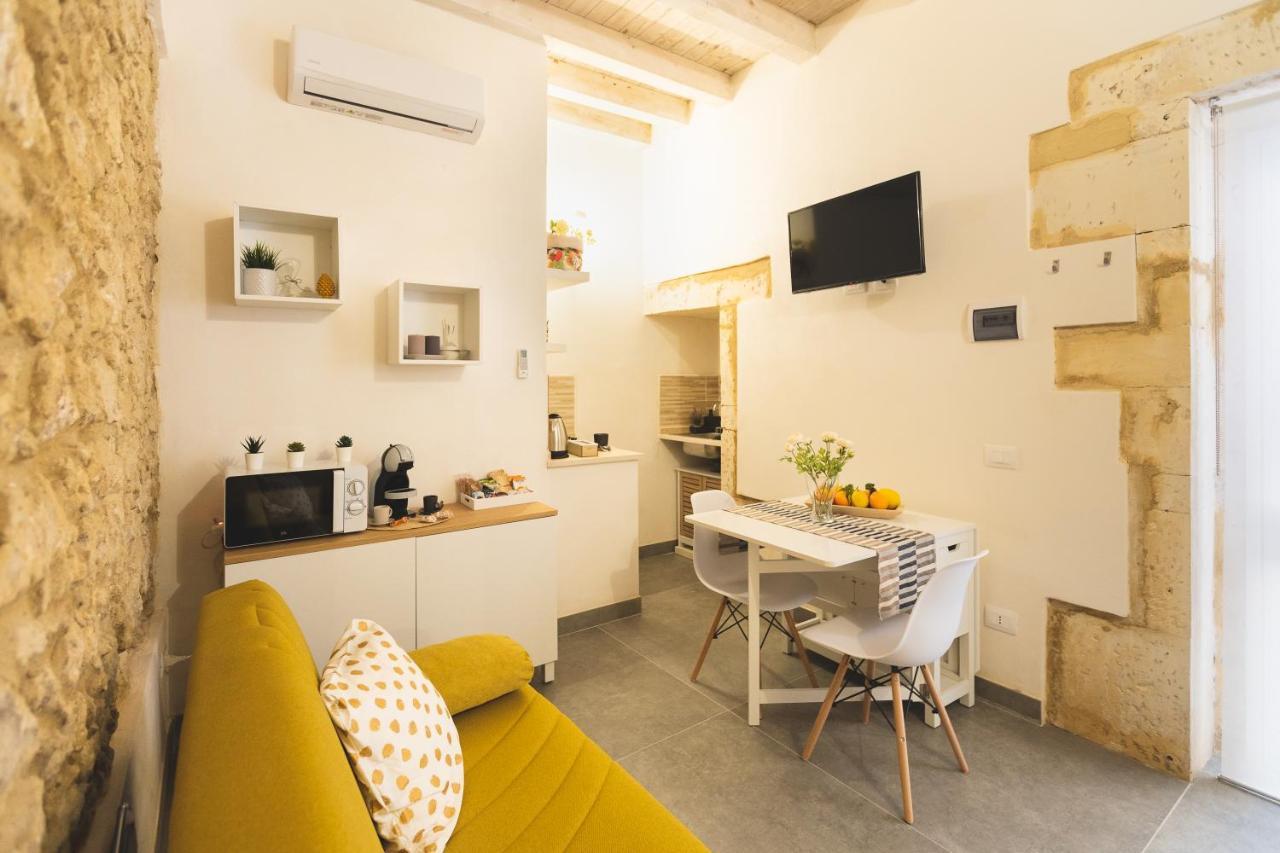 Ma-Ri House Apartment Сиракуза Екстериор снимка