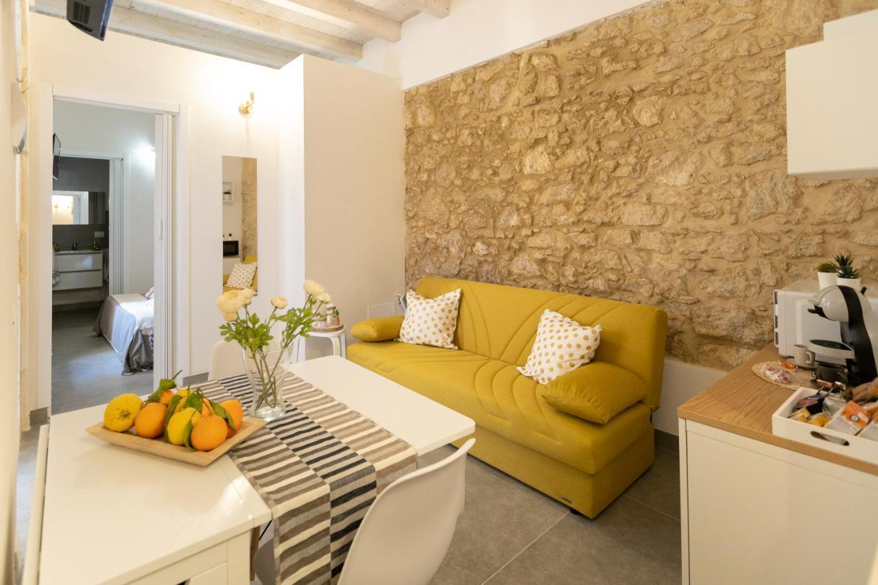 Ma-Ri House Apartment Сиракуза Екстериор снимка