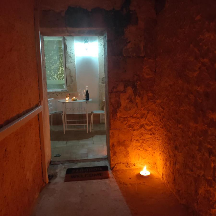 Ma-Ri House Apartment Сиракуза Екстериор снимка