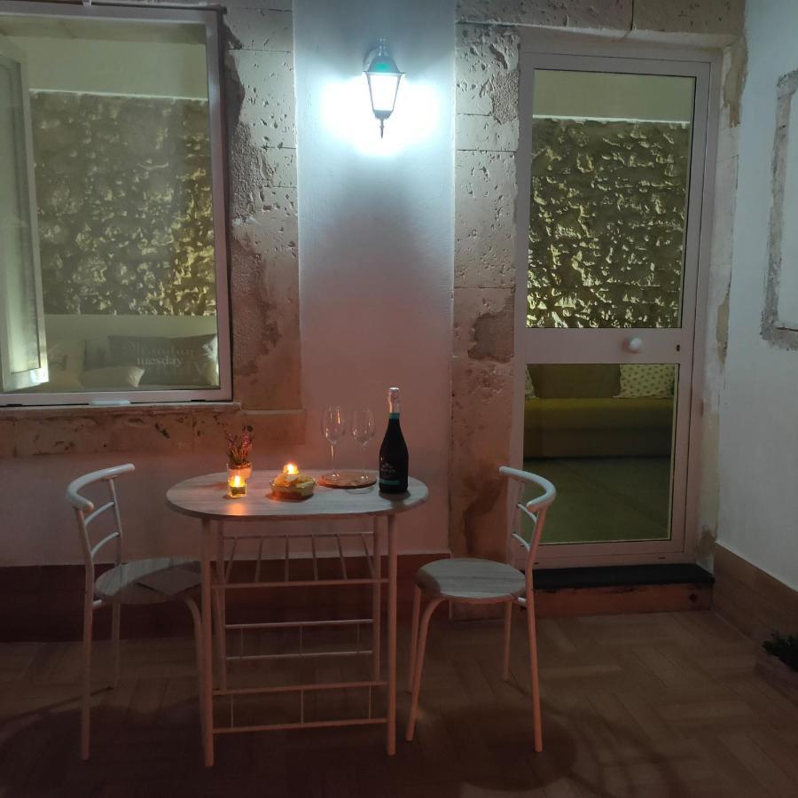 Ma-Ri House Apartment Сиракуза Екстериор снимка